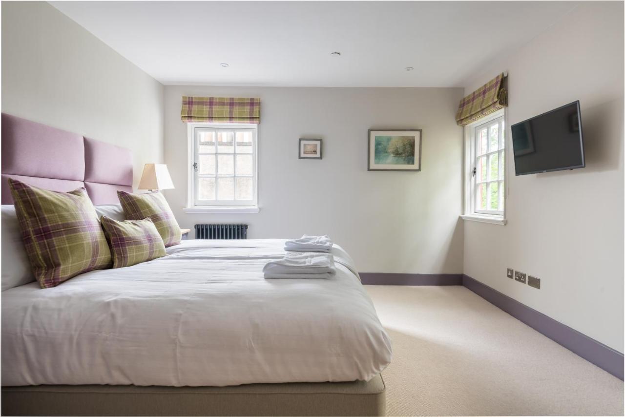 Appartamento Amazing Penthouse, Stunning Views, Castle 2 Mins Edimburgo Esterno foto