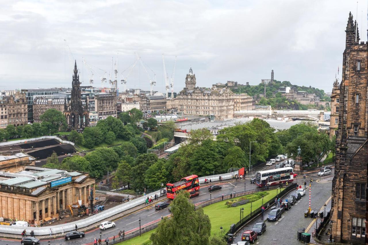 Appartamento Amazing Penthouse, Stunning Views, Castle 2 Mins Edimburgo Esterno foto