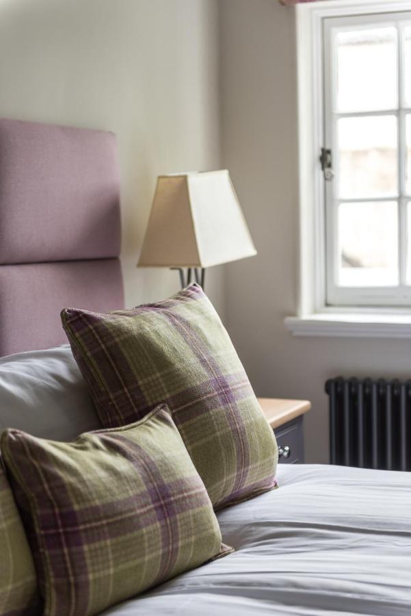 Appartamento Amazing Penthouse, Stunning Views, Castle 2 Mins Edimburgo Esterno foto